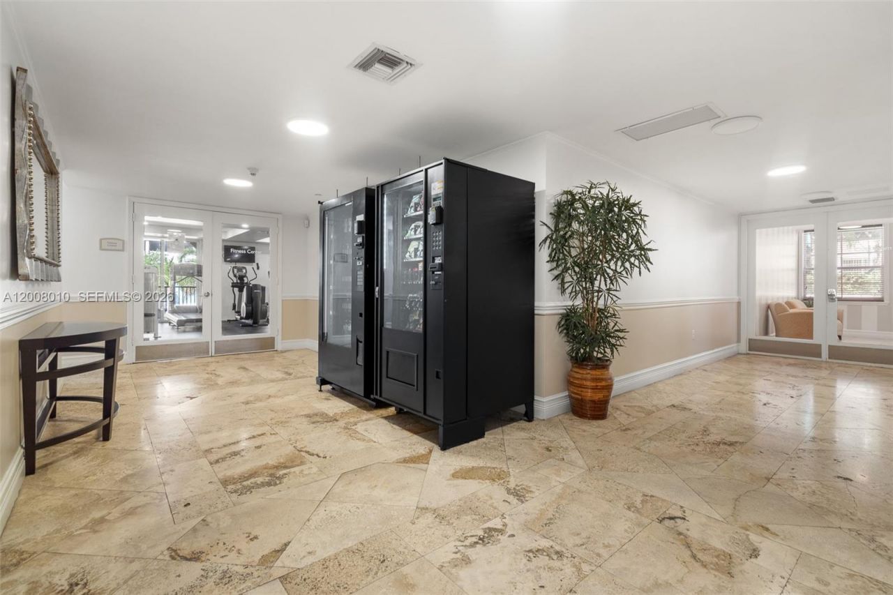 520 SE 5th Ave , Unit 2209, Fort Lauderdale, FL 33301 Photo