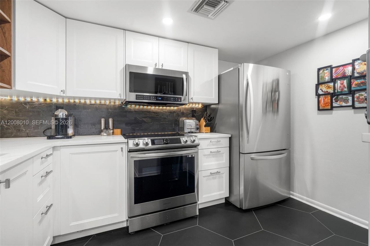 520 SE 5th Ave , Unit 2209, Fort Lauderdale, FL 33301 Photo