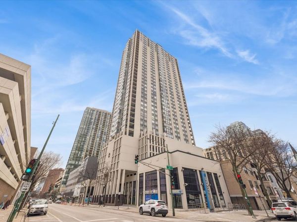 1122 N Clark Street, Unit 1908, Chicago, IL 60610