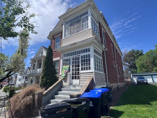 106 South Avenue , Poughkeepsie, NY 12601