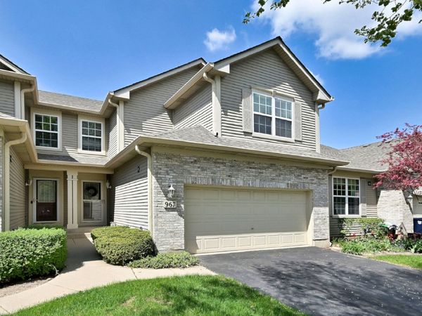 967 Oak Ridge Boulevard , Elgin, IL 60120
