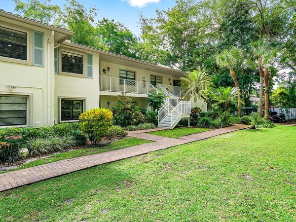 22 Westgate Lane, Unit E, Boynton Beach, FL 33436