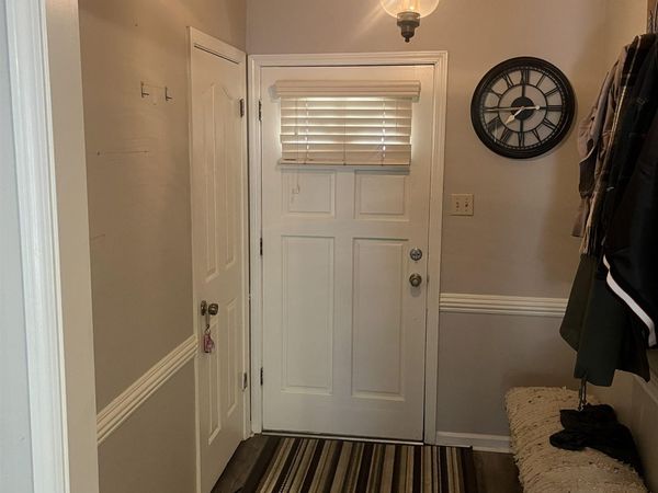 6770 CASTLEGATE LN, Memphis, TN 38141