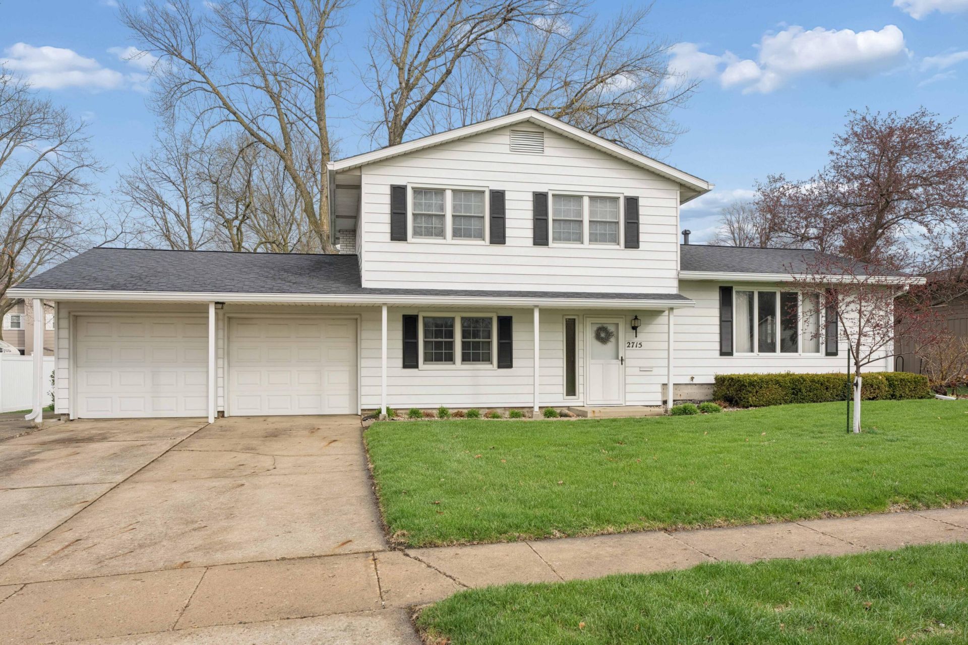 2715 Cleveland Drive, Ames, IA 50010 Main Photo