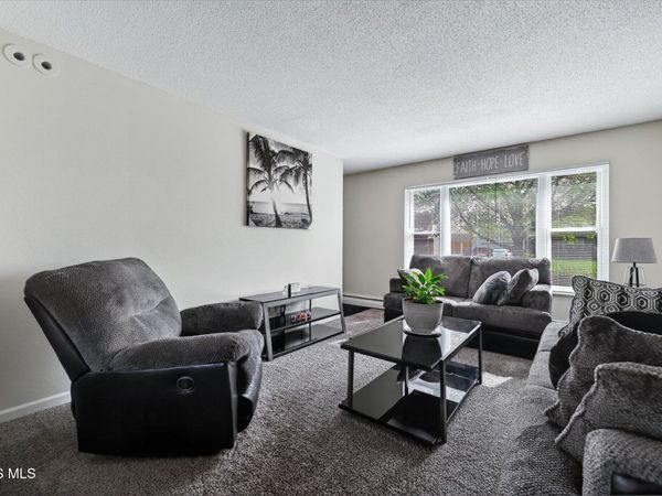 6101 Rolland Drive, Toledo, OH 43612