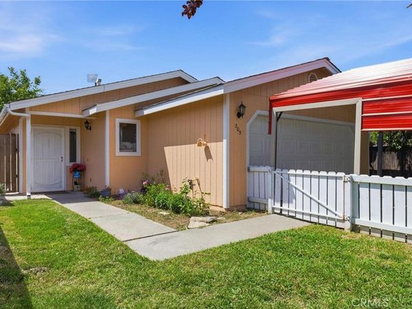305 Bradford Street, Arbuckle, CA 95912