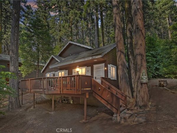 691 Cottage Grove Road, Lake Arrowhead, CA 92352