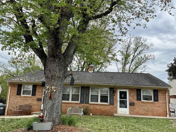 114 HARRIS RD, Charlottesville, VA 22903