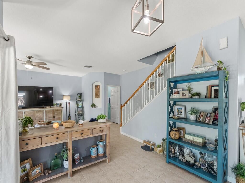521 N Valencia Circle Sw, Vero Beach, FL 32968 Photo
