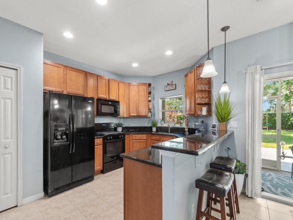 521 N Valencia Circle Sw, Vero Beach, FL 32968 Photo