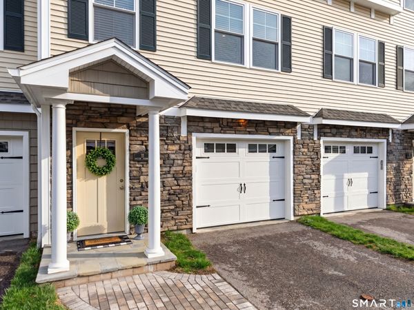 11 Village, Unit 11, East Lyme, CT 06357