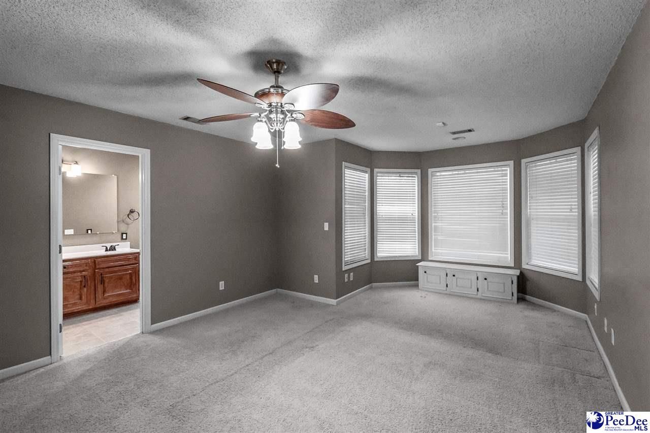 225 Hawthorne Lane Photo 39