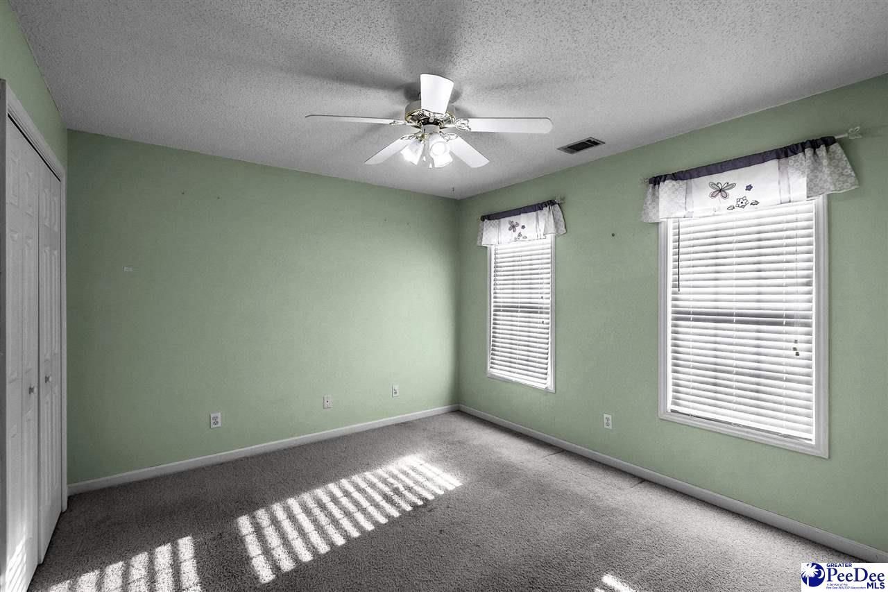225 Hawthorne Lane Photo 40