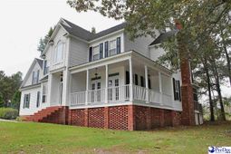 225 Hawthorne Lane photo 4