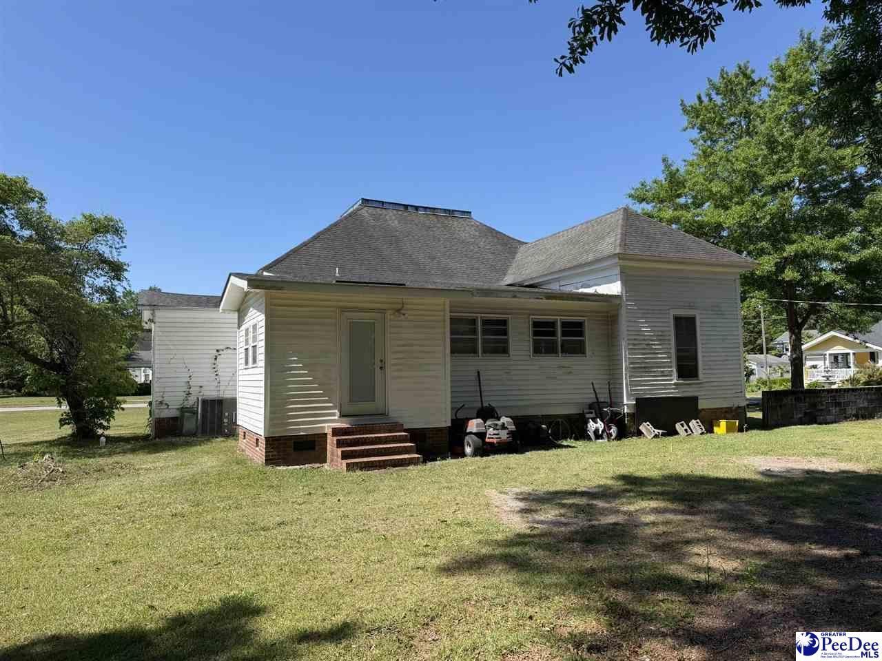 701 E Harrison St Photo 4