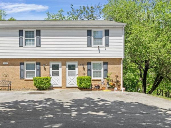 2227 Bailey AVE, Unit C, Salem, VA 24153
