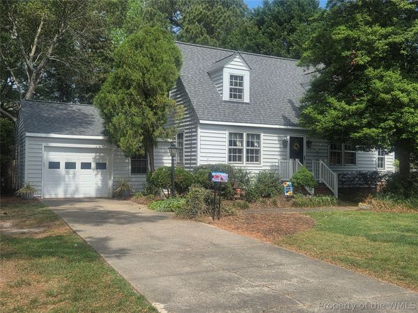 753 Yorktown Road , Poquoson, VA 23662