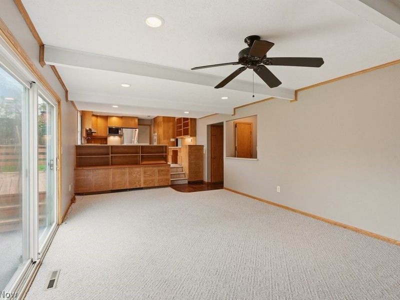 5592 Kilbourne Drive, Lyndhurst, OH 44124 Photo 12