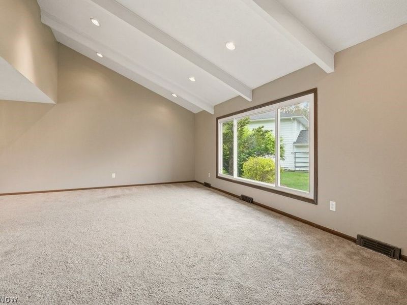 5592 Kilbourne Drive, Lyndhurst, OH 44124 Photo 20