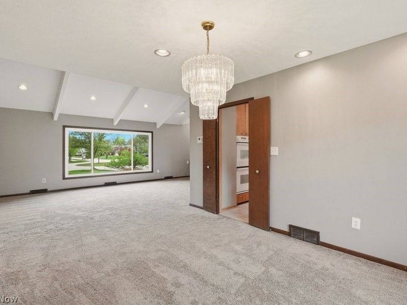 5592 Kilbourne Drive, Lyndhurst, OH 44124 Photo 25