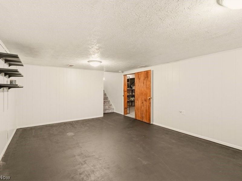 5592 Kilbourne Drive, Lyndhurst, OH 44124 Photo 40