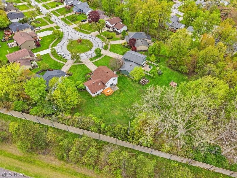 5592 Kilbourne Drive, Lyndhurst, OH 44124 Photo 48