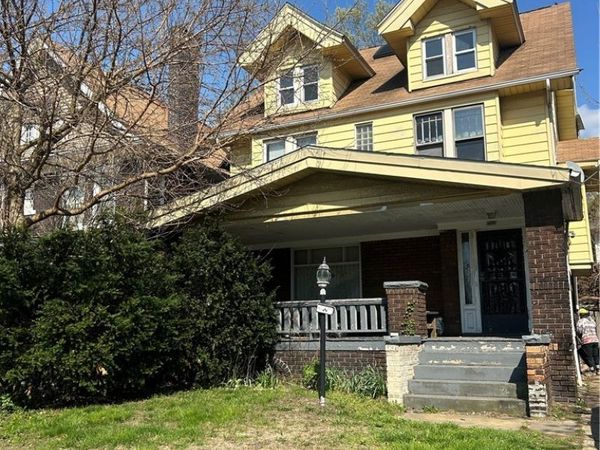 899 Herrick Road , Cleveland, OH 44108