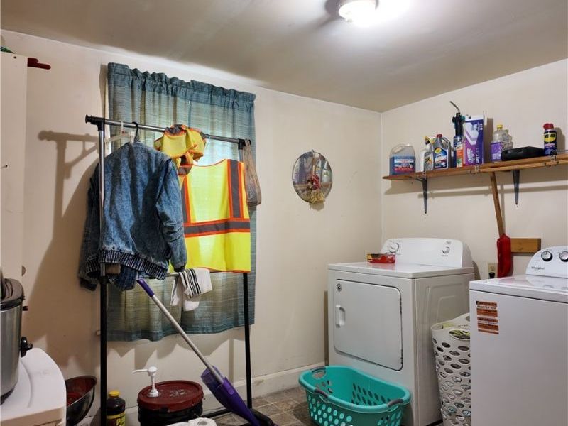 60490 Main Street, Jacobsburg, OH 43933 Photo 6