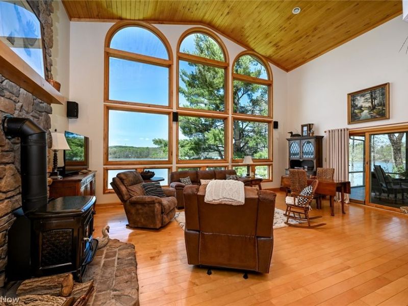 2873 Lodge Road SW, Sherrodsville, OH 44675 Photo 16