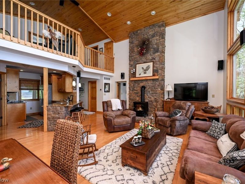 2873 Lodge Road SW, Sherrodsville, OH 44675 Photo 17