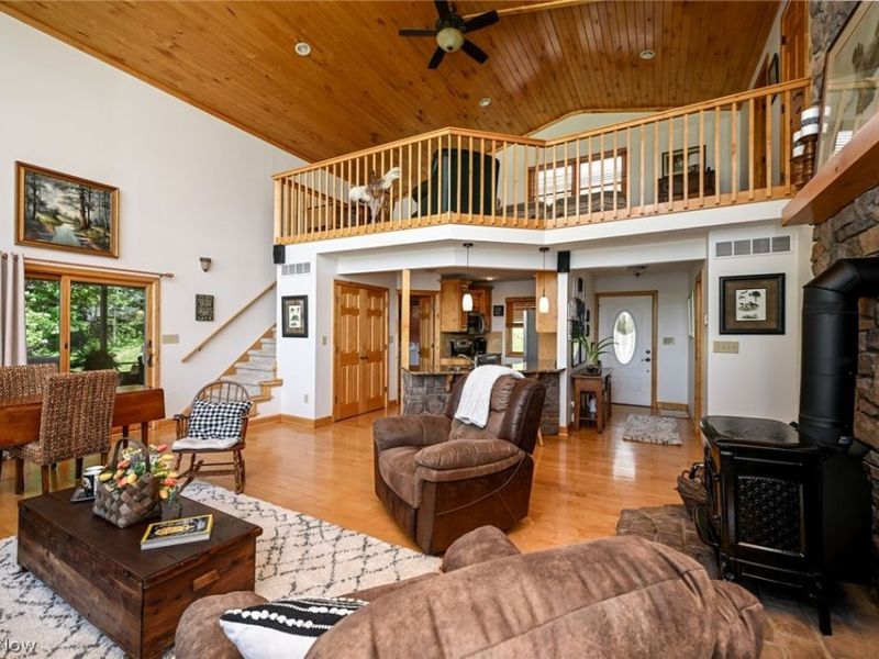 2873 Lodge Road SW, Sherrodsville, OH 44675 Photo 18