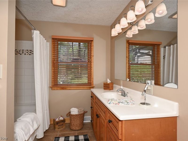 2873 Lodge Road SW, Sherrodsville, OH 44675 Photo 27