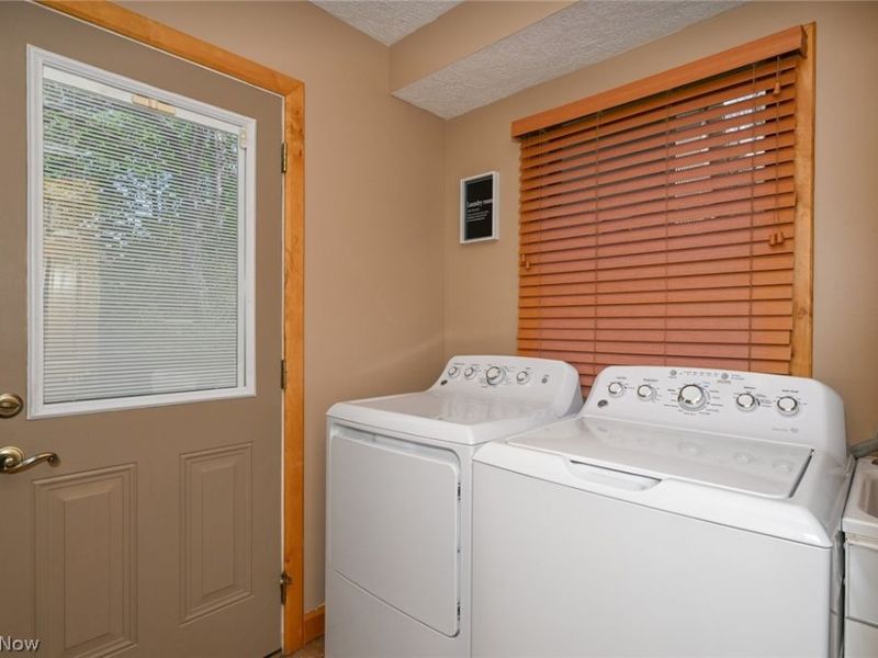 2873 Lodge Road SW, Sherrodsville, OH 44675 Photo 29
