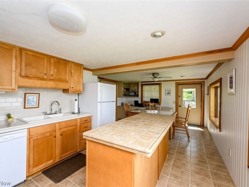 2873 Lodge Road SW, Sherrodsville, OH 44675 Photo 39