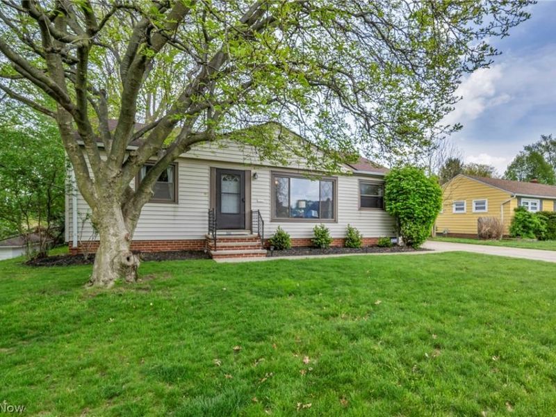 11908 Glamer Avenue, Parma, OH 44130 Photo 3