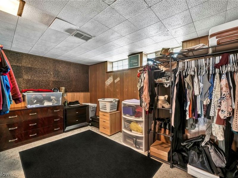 11908 Glamer Avenue, Parma, OH 44130 Photo 35