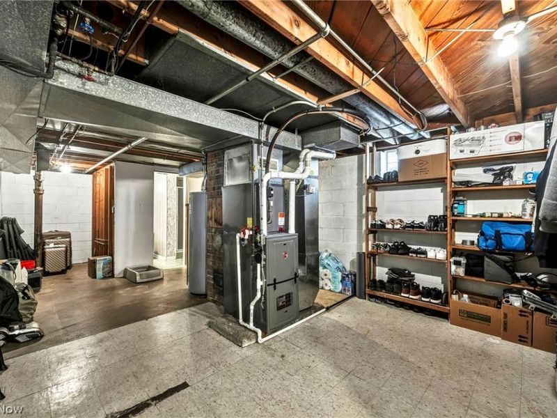 11908 Glamer Avenue, Parma, OH 44130 Photo 39