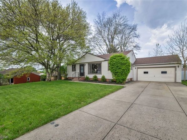 11908 Glamer Avenue , Parma, OH 44130