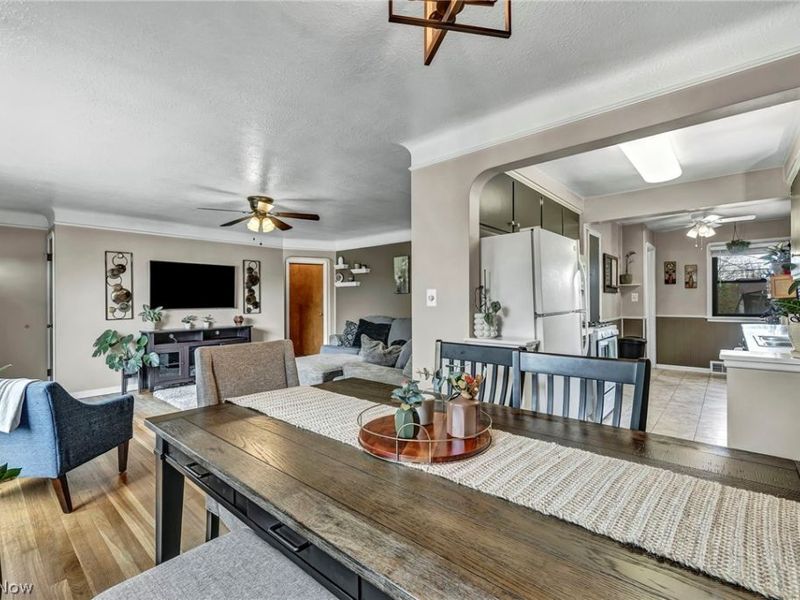 11908 Glamer Avenue, Parma, OH 44130 Photo 9