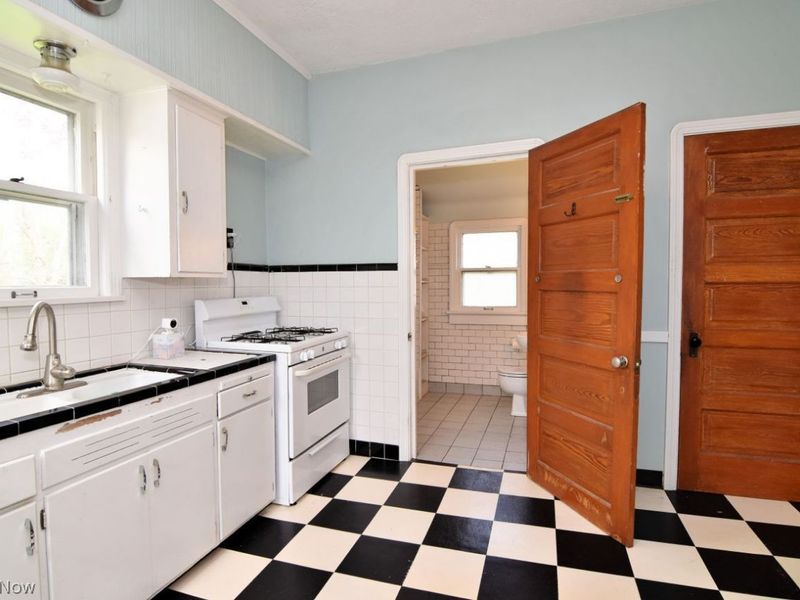 1532 Sheridan Road, South Euclid, OH 44121 Photo 17