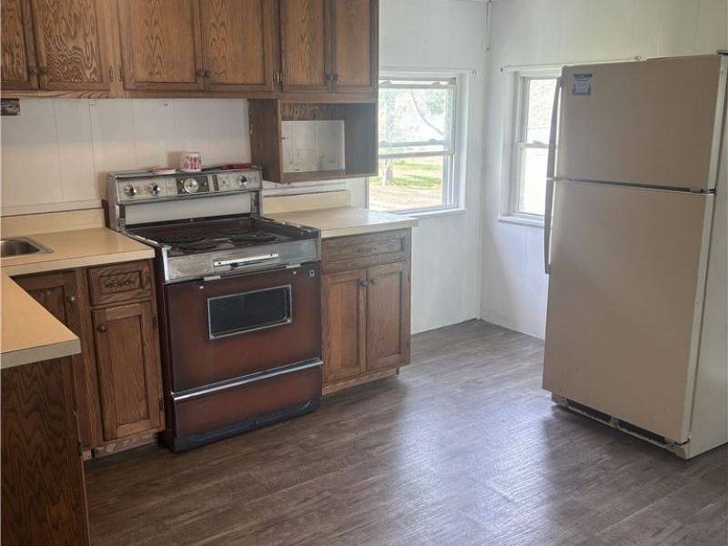 8129 Walnut SW , Sherrodsville, OH 44675 Photo 10