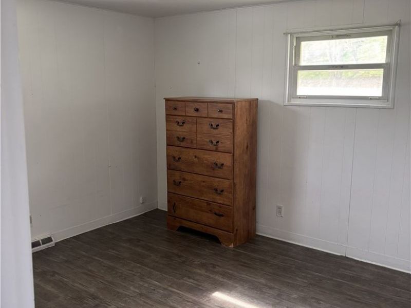 8129 Walnut SW , Sherrodsville, OH 44675 Photo 14