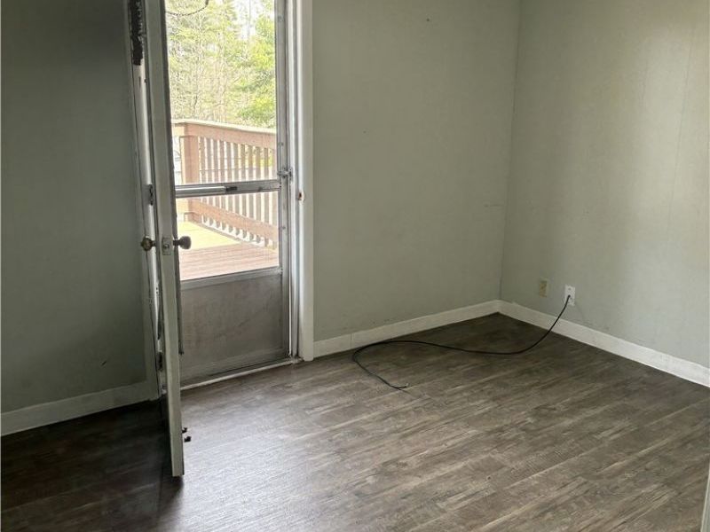 8129 Walnut SW , Sherrodsville, OH 44675 Photo 16