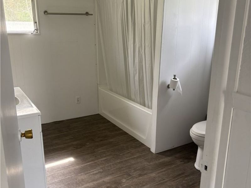 8129 Walnut SW , Sherrodsville, OH 44675 Photo 18