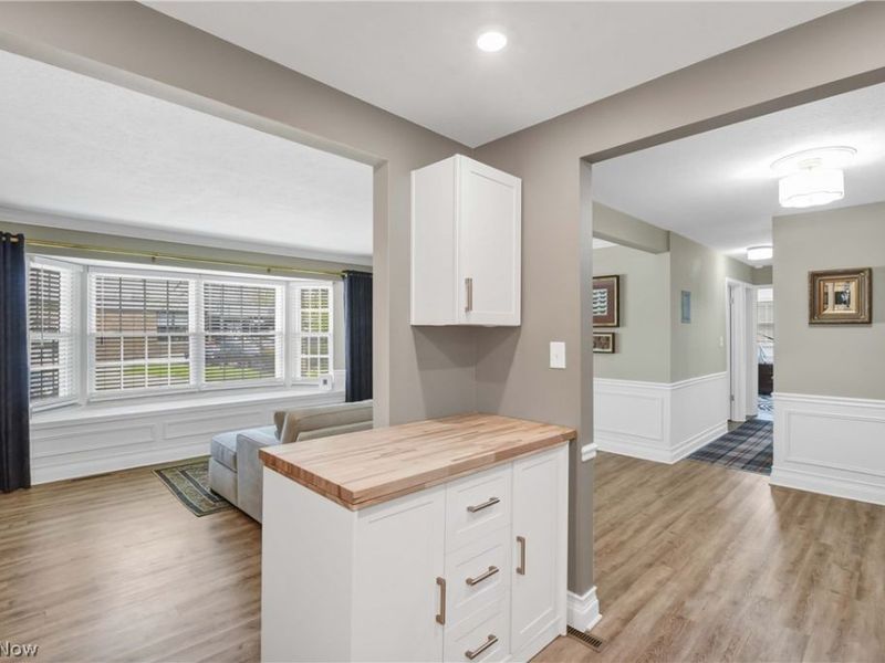 2940 Pease Drive, Unit 206, Rocky River, OH 44116 Photo 11