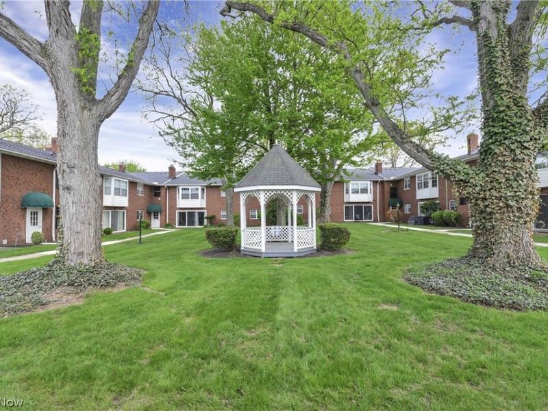 2940 Pease Drive, Unit 206, Rocky River, OH 44116 Photo 31