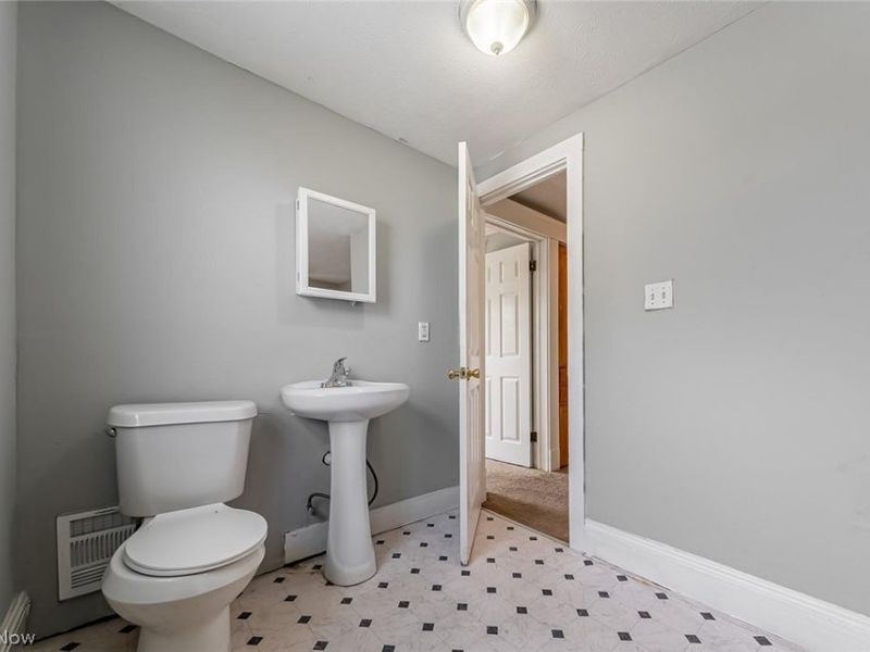 14415 Alder Avenue, East Cleveland, OH 44112 Photo 14