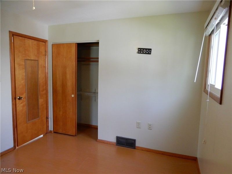 Geneva, OH 44041 Photo 23