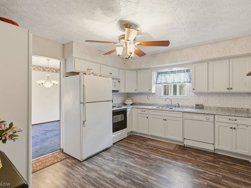 2030 Zircon Street NE, Canton, OH 44721 Photo 17