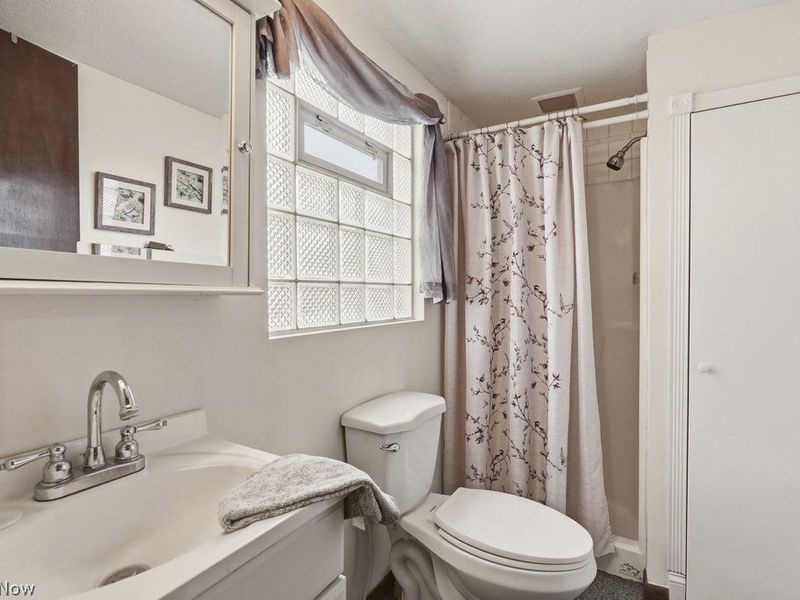 2030 Zircon Street NE, Canton, OH 44721 Photo 29